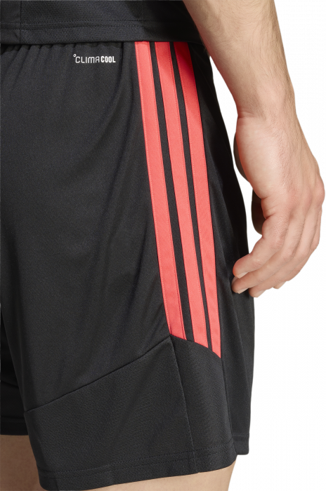 Adidas - Tiro 26 League Shorts - Noir & semi lucid red