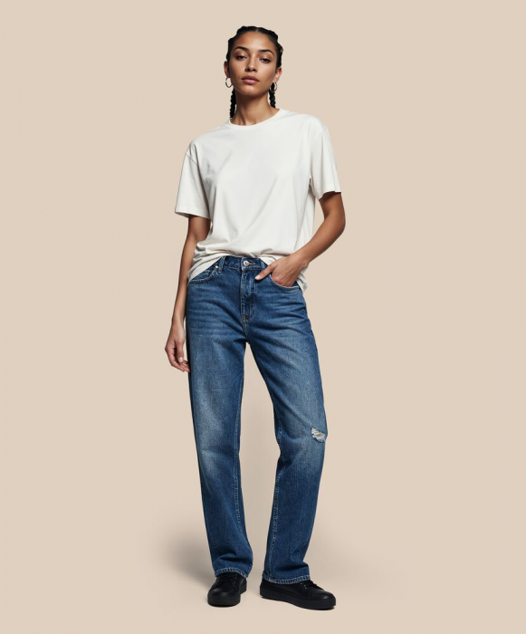 Untagged Movement - Organic Cotton Unisex T-Shirt Loose Fit - Birch