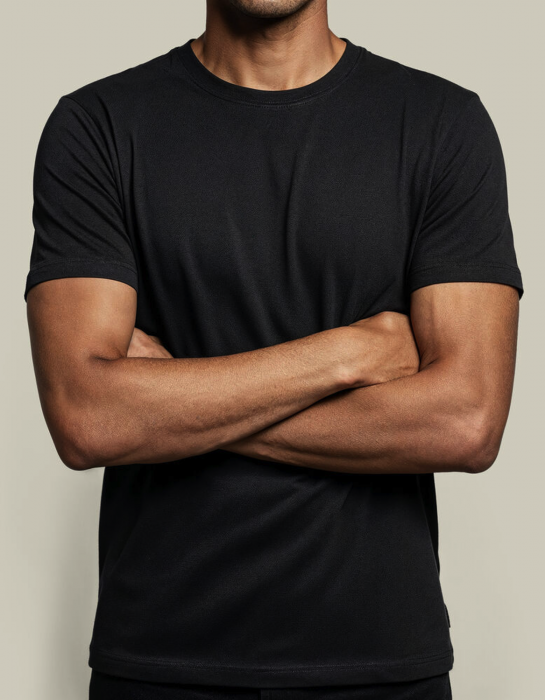 Untagged Movement - Organic Cotton Unisex T-Shirt Regular Fit - Black